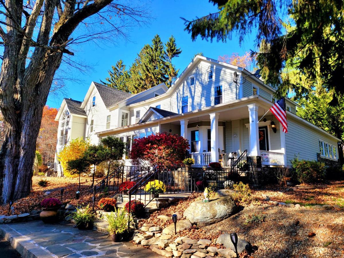 Pump House Inn & Spa Skytop Exterior photo